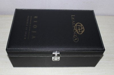 高檔紅酒皮盒雙支裝 帶酒具紅酒盒 紅酒木盒 雙瓶裝紅酒禮盒現貨 - 高檔紅酒皮盒雙支裝 帶酒具紅酒盒 紅酒木盒 雙瓶裝紅酒禮盒現貨廠家 - 高檔紅酒皮盒雙支裝 帶酒具紅酒盒 紅酒木盒 雙瓶裝紅酒禮盒現貨價格 - 沈洪剛 - 