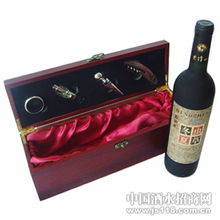 單支紅木盒冬蟲夏草精品干紅葡萄酒