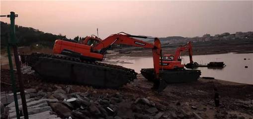 民強水陸兩用挖掘機出租 洪湖市大沙優質推薦商家，助力高效施工